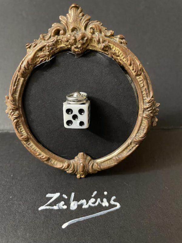 « Humeur noire » objet rigolo du dimanche N*410 – #petitmuséerigolo de #zèbréric  #humour #humournoir