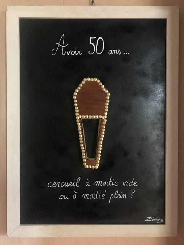 « Avoir 50 ans » objet rigolo du dimanche N*312 du #petitmuséerigolo de #Zèbréric un projet lauréat #bourgesberrytourisme #berryprovince #kisskissbanbank #berry #bourges #sancerre #laborne #henrichemont #berryrepublicain #leberry #50ans #anniversaire