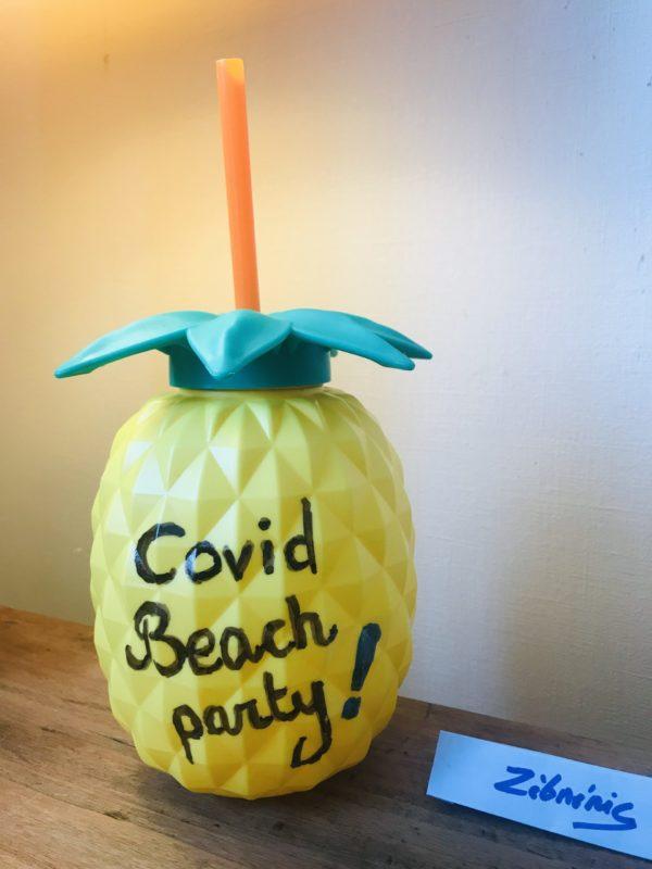 « La seconde vague » objet rigolo du dimanche N*315 du #petitmuséerigolo de #zèbréric #COVID19 #coronavirus #secondevague #plage #beachlife #party #fête