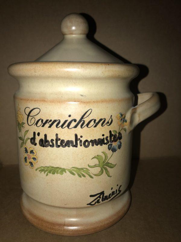 « Boîte à #abstentionnistes » objet rigolo du dimanche 27 juin – élections régionales #petitmuséerigolo de #zèbréric #abstention #regionales2021