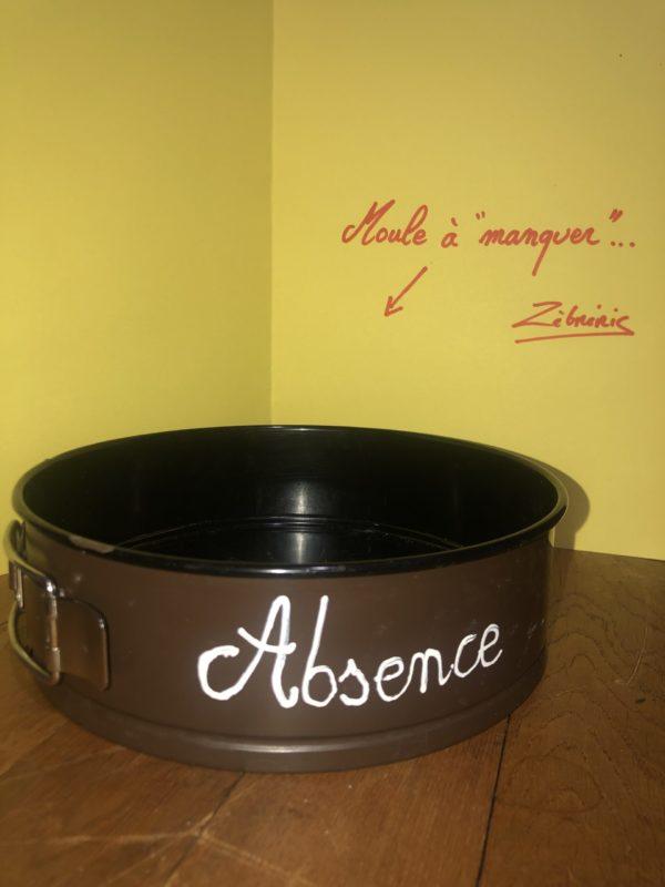 Série drôle de cuisine : le moule à « manquer » objet N*394 du #petitmuséerigolo de #zèbréric